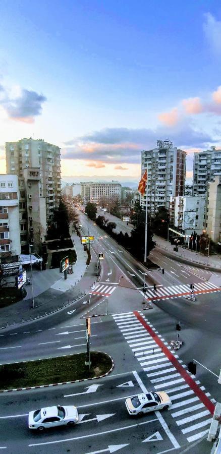 Skopje City Centar Apartment Near Marriott Exterior photo